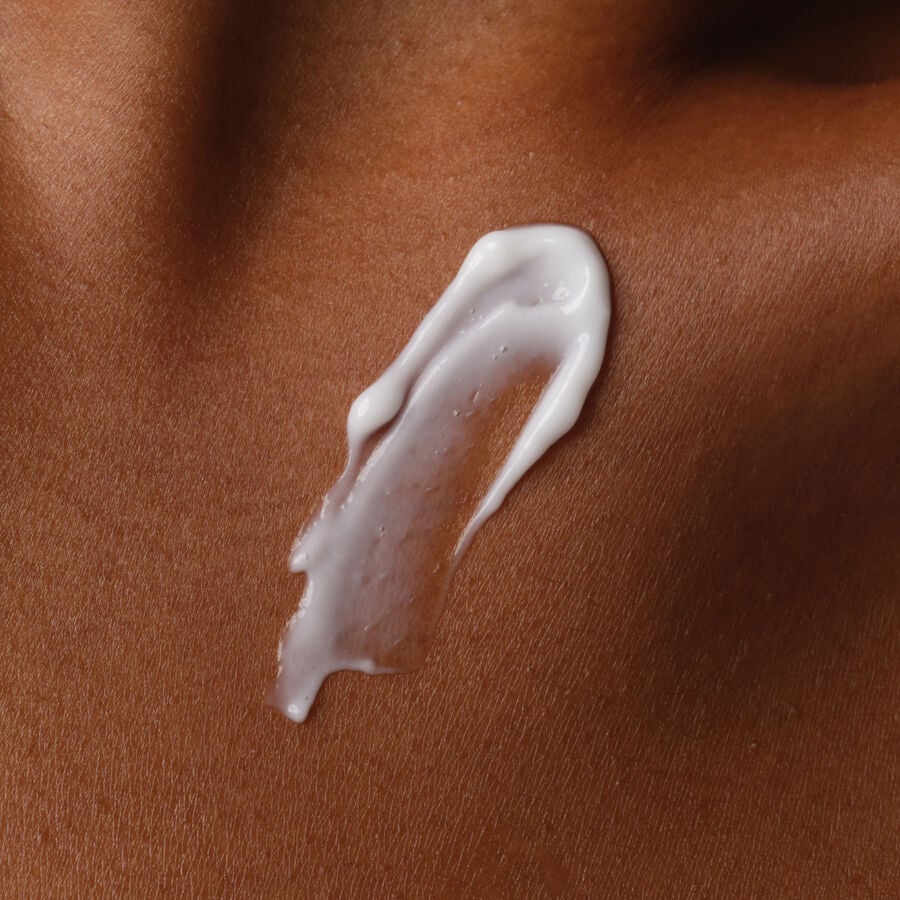 natural-moisturizing-factors-inulin-body-lotion-z5 ORD-Body-Care-Bundles-Brief-NMF-application-shot.jpg